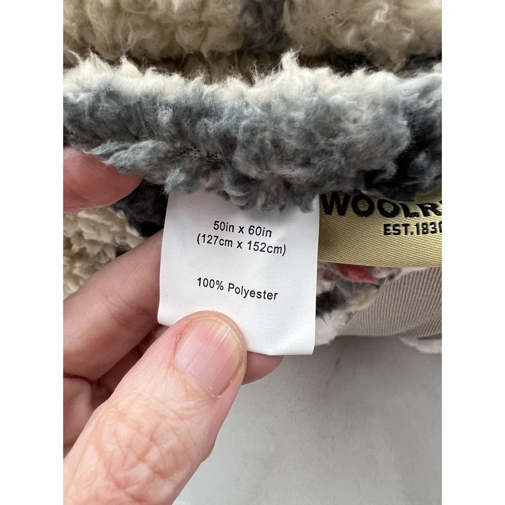 Woolrich Sherpa Throw Blanket & Pillow Set 50x60 Plaid Dog Silhouette 16x16